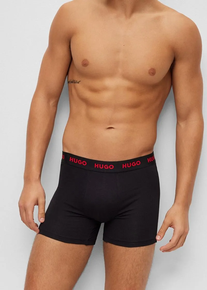 МАИЦА И БОКСЕРКИ 