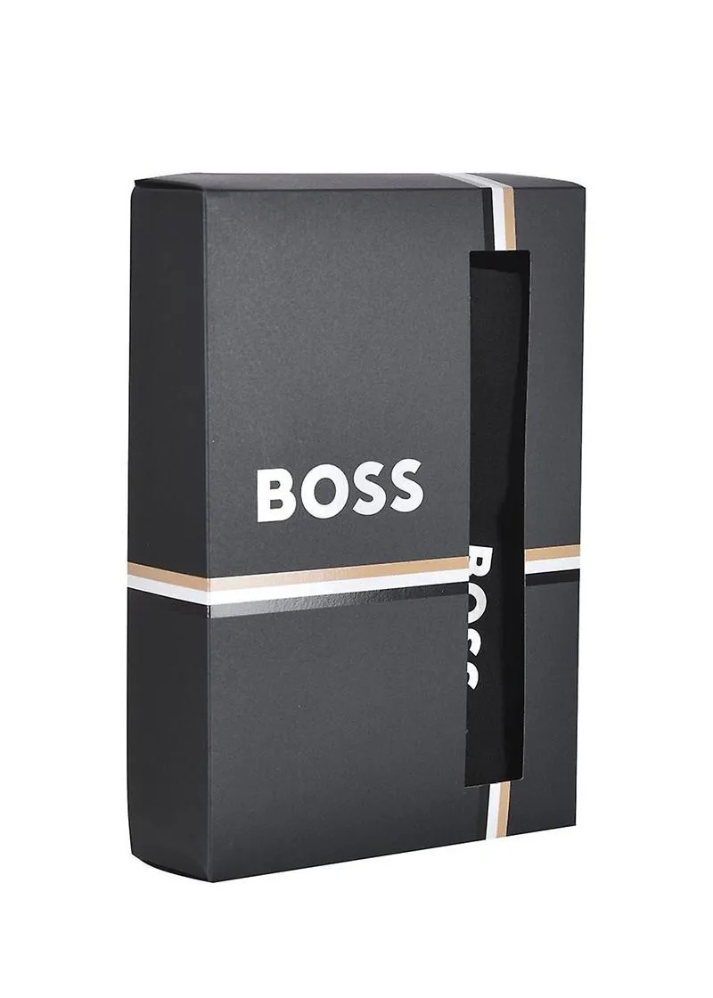 МАИЦА И БОКСЕРКИ 