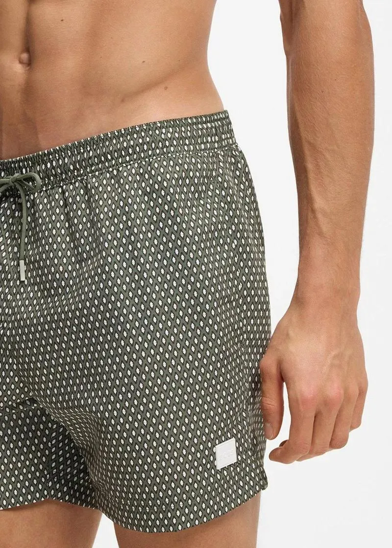 КОСТИМ ЗА КАПЕЊЕ 