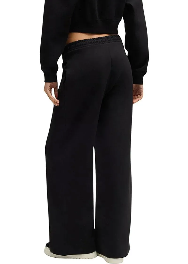 ТРЕНЕРКИ ДОЛЕН ДЕЛ 