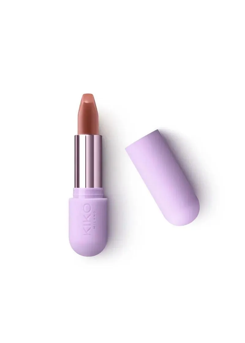 КАРМИН ЗА УСНИ 