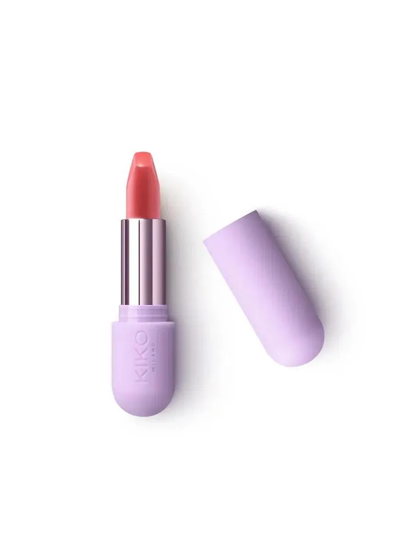 КАРМИН ЗА УСНИ 