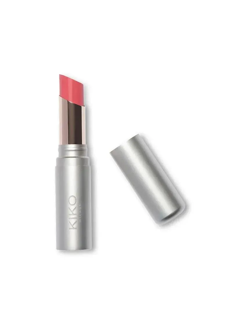 КАРМИН ЗА УСНИ 