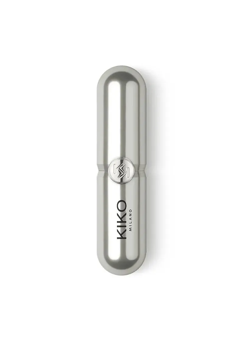 КАРМИН ЗА УСНИ 