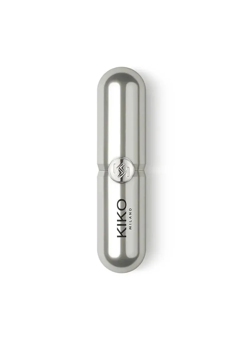 КАРМИН ЗА УСНИ 