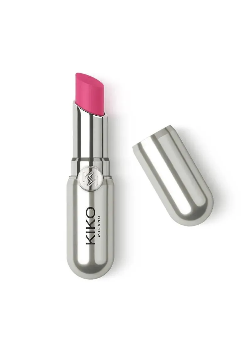 КАРМИН ЗА УСНИ 