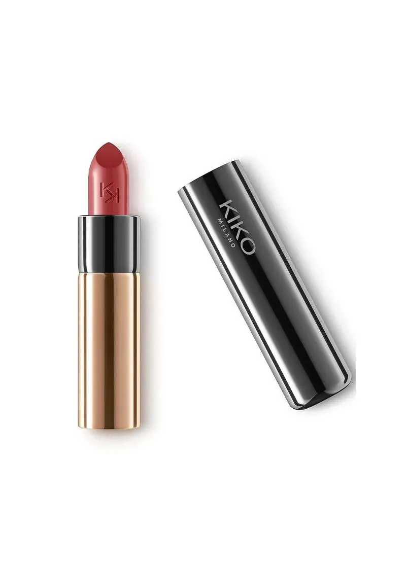 КАРМИН ЗА УСНИ 