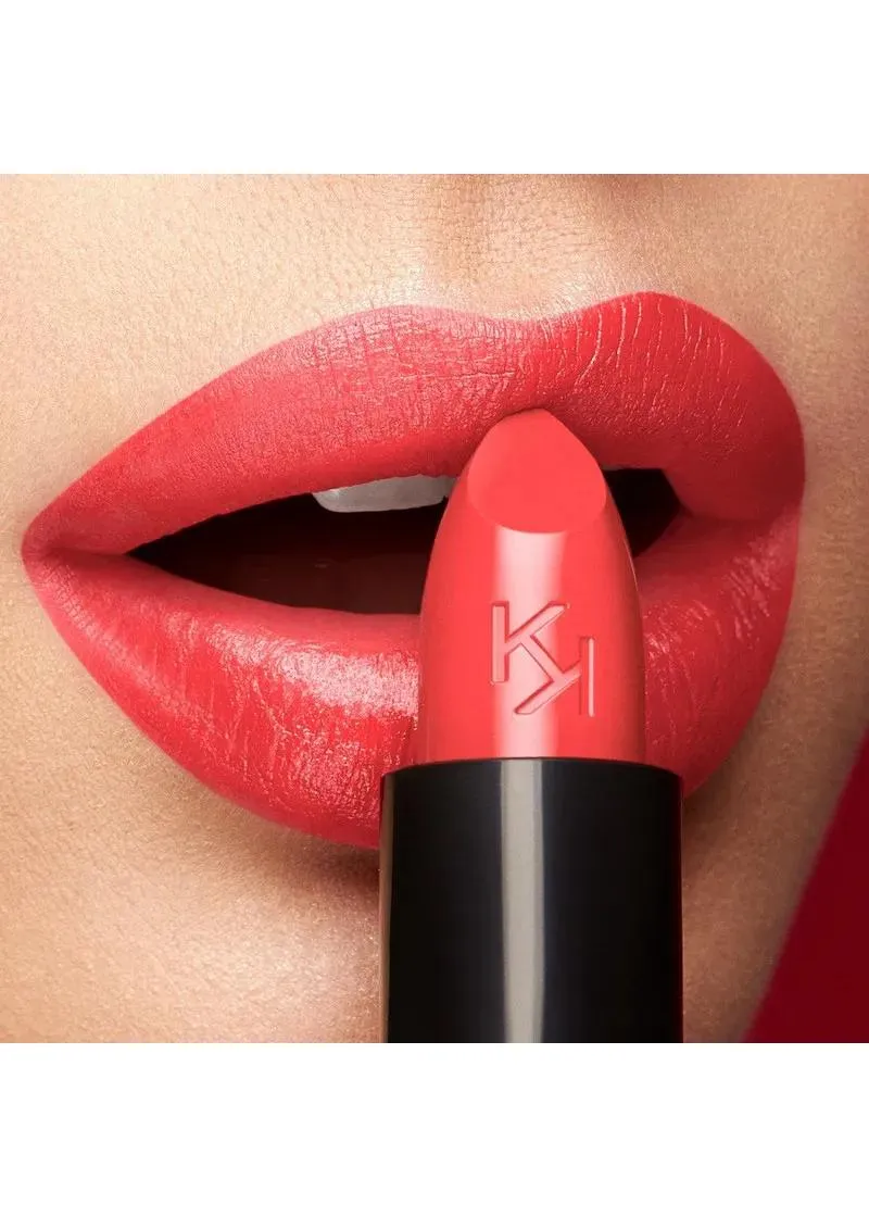 КАРМИН ЗА УСНИ 