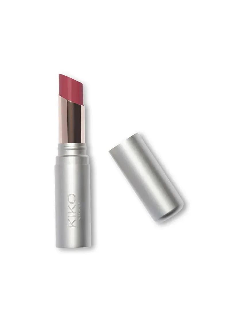 КАРМИН ЗА УСНИ 