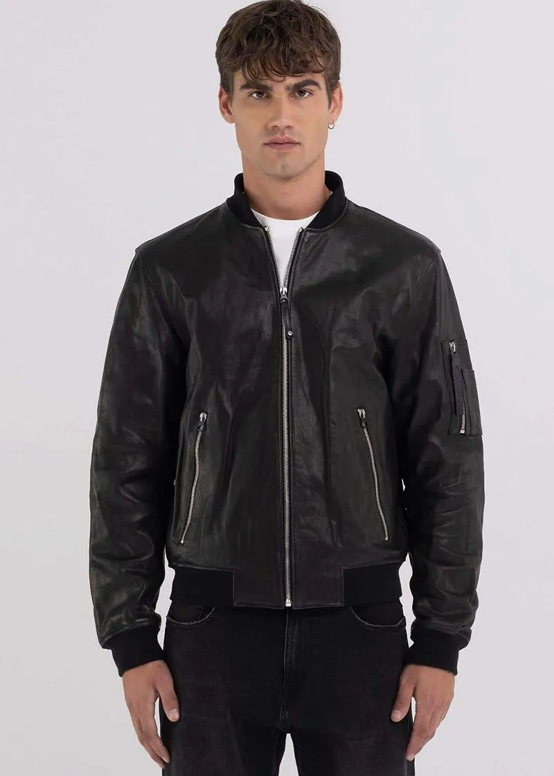 КОЖНА ЈАКНА 