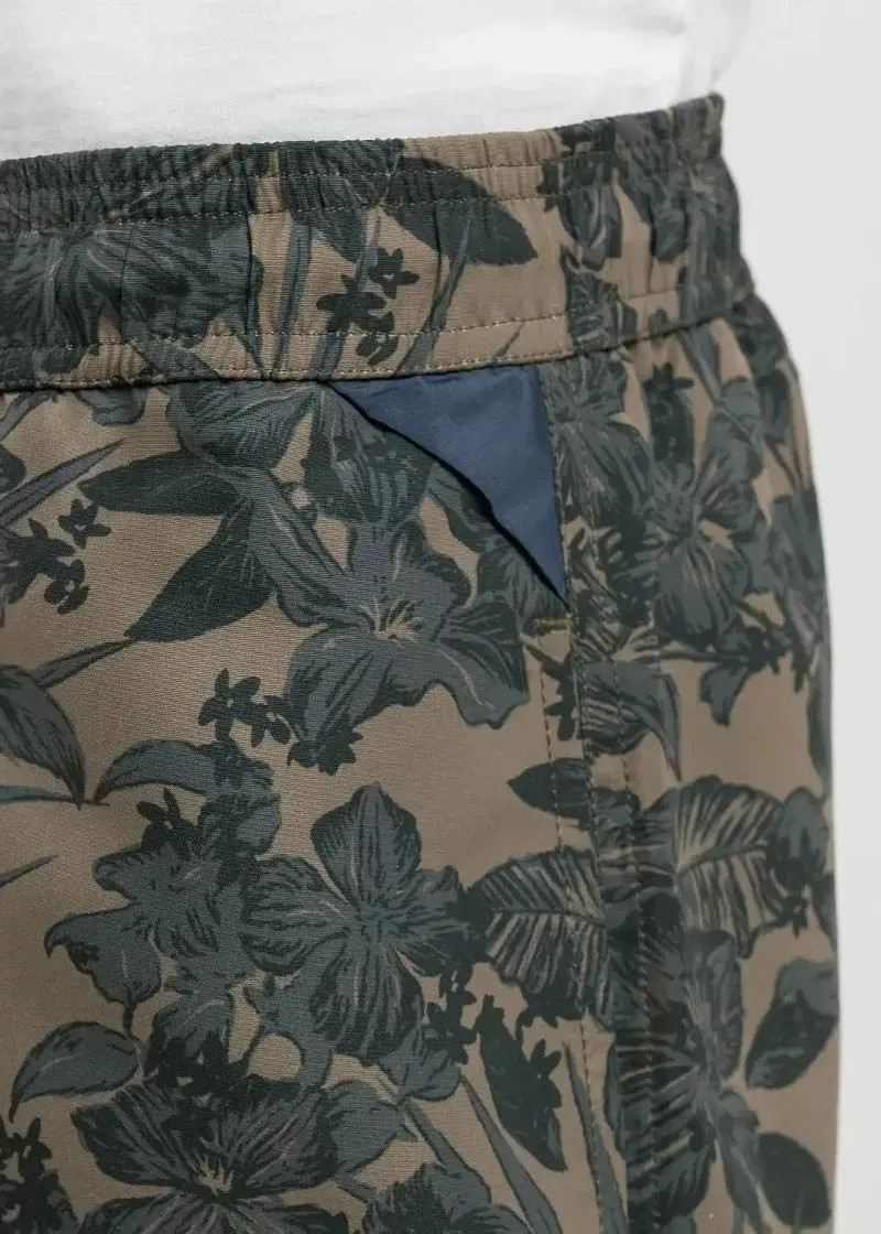 КОСТИМ ЗА КАПЕЊЕ 