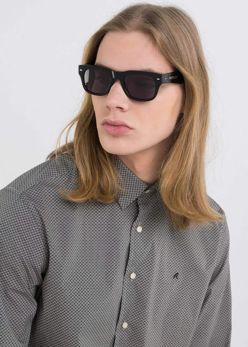 ОЧИЛА ЗА СОНЦЕ 