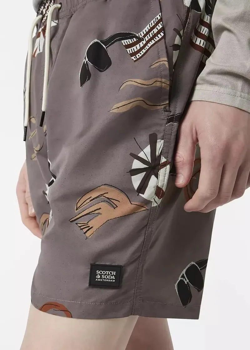 КОСТИМ ЗА КАПЕЊЕ 