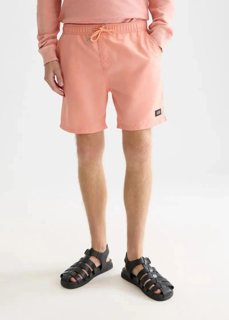 КОСТИМ ЗА КАПЕЊЕ 