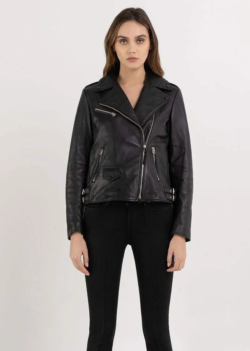 КОЖНА ЈАКНА 