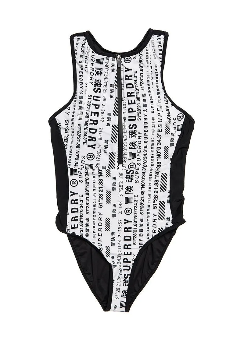 ЕДНОДЕЛЕН КОСТИМ ЗА КАПЕЊЕ 